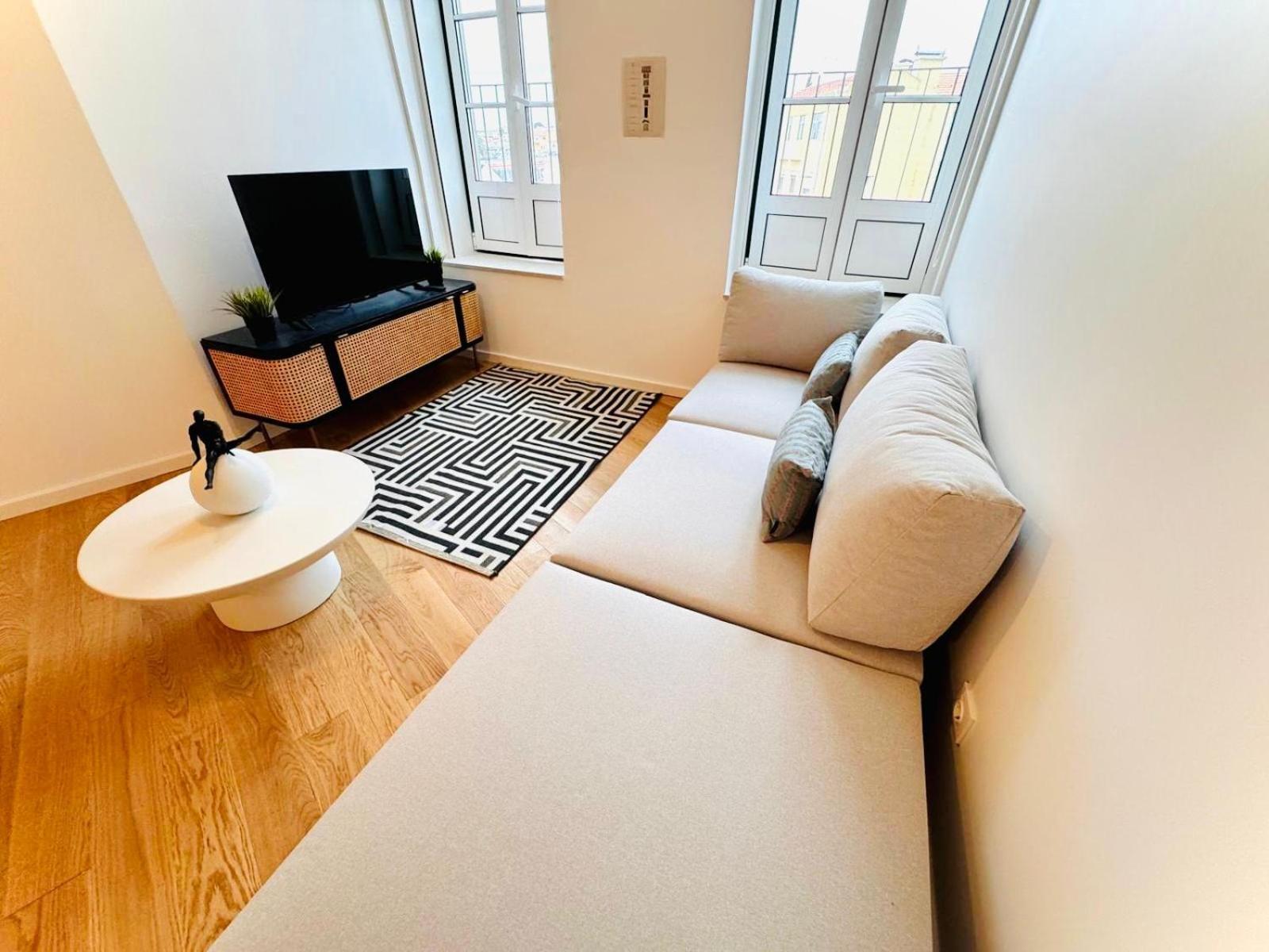 Lisbon Pink House II Beautiful 2 Bedroom Flat In City Center المظهر الخارجي الصورة