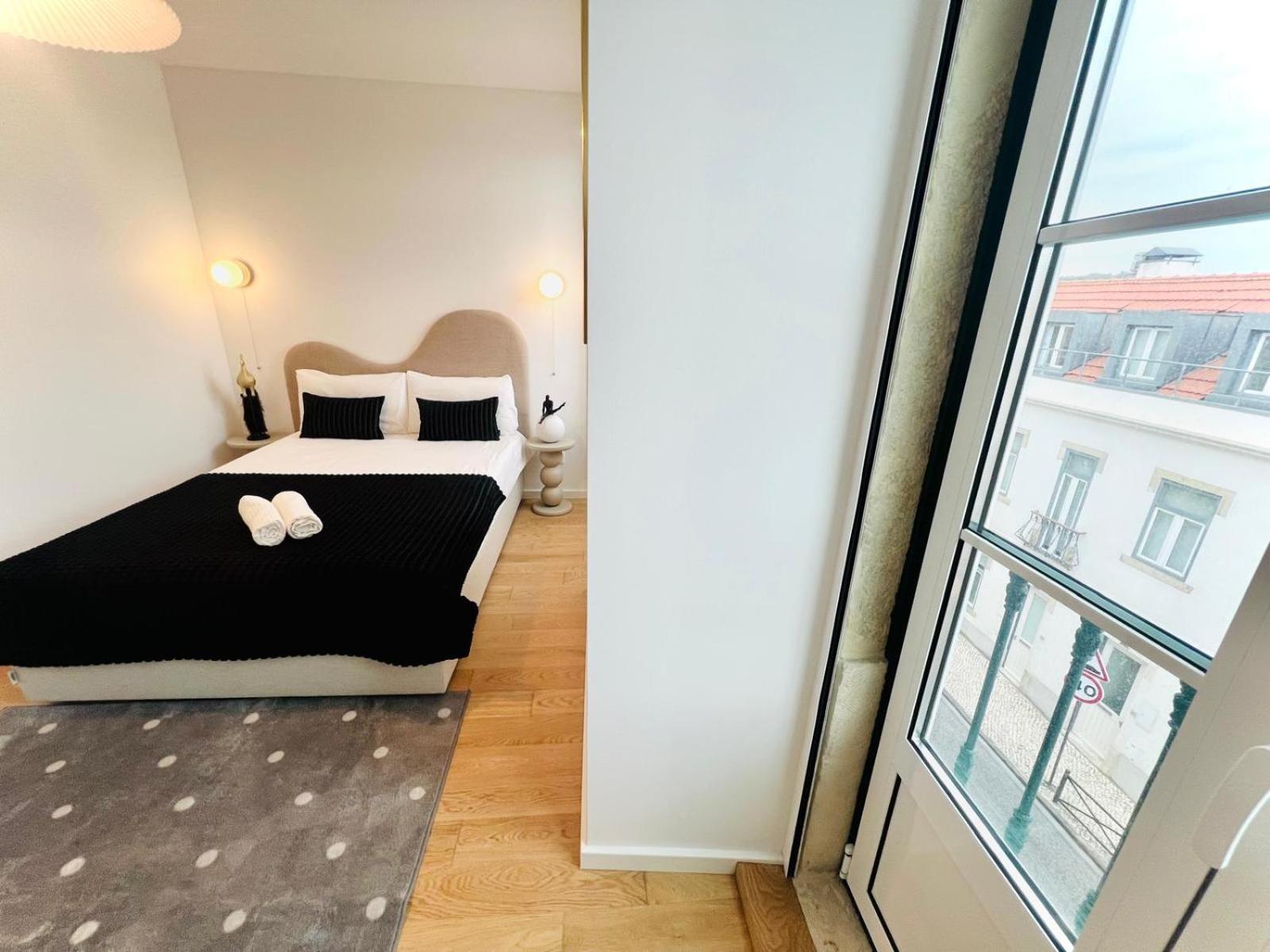 Lisbon Pink House II Beautiful 2 Bedroom Flat In City Center المظهر الخارجي الصورة