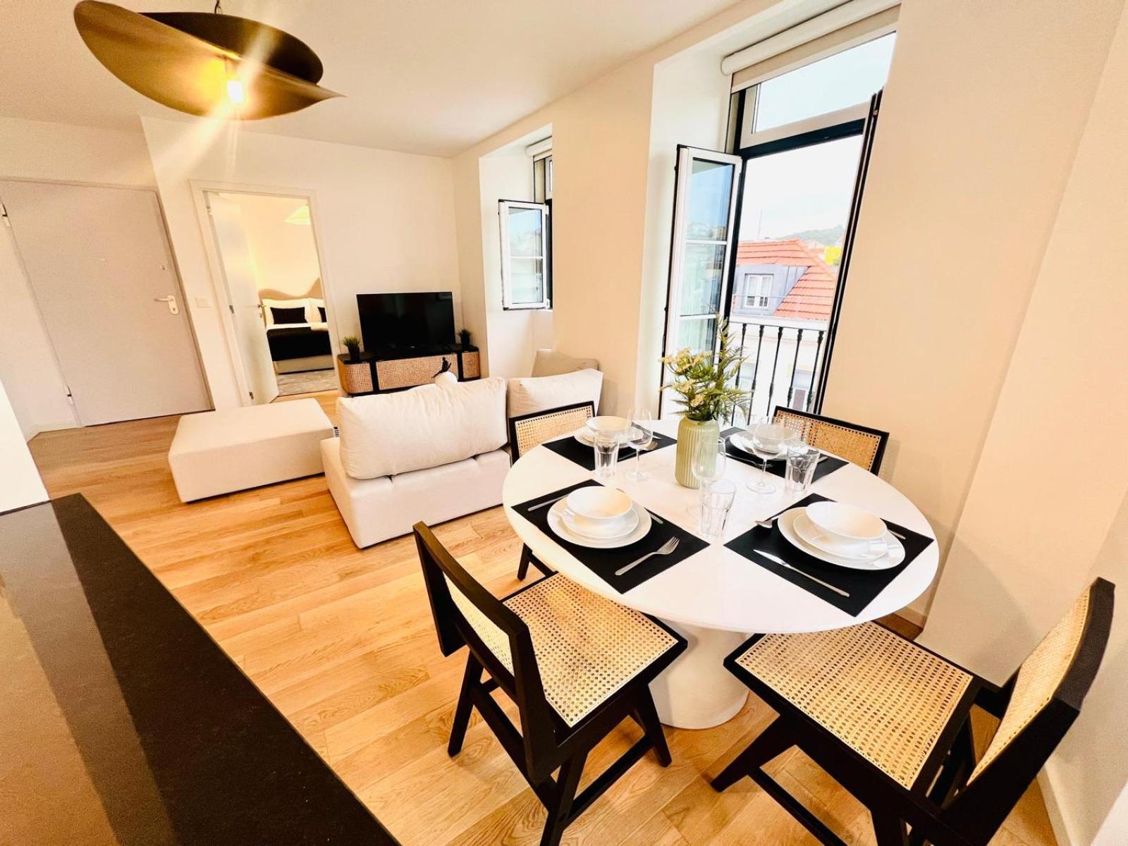 Lisbon Pink House II Beautiful 2 Bedroom Flat In City Center المظهر الخارجي الصورة