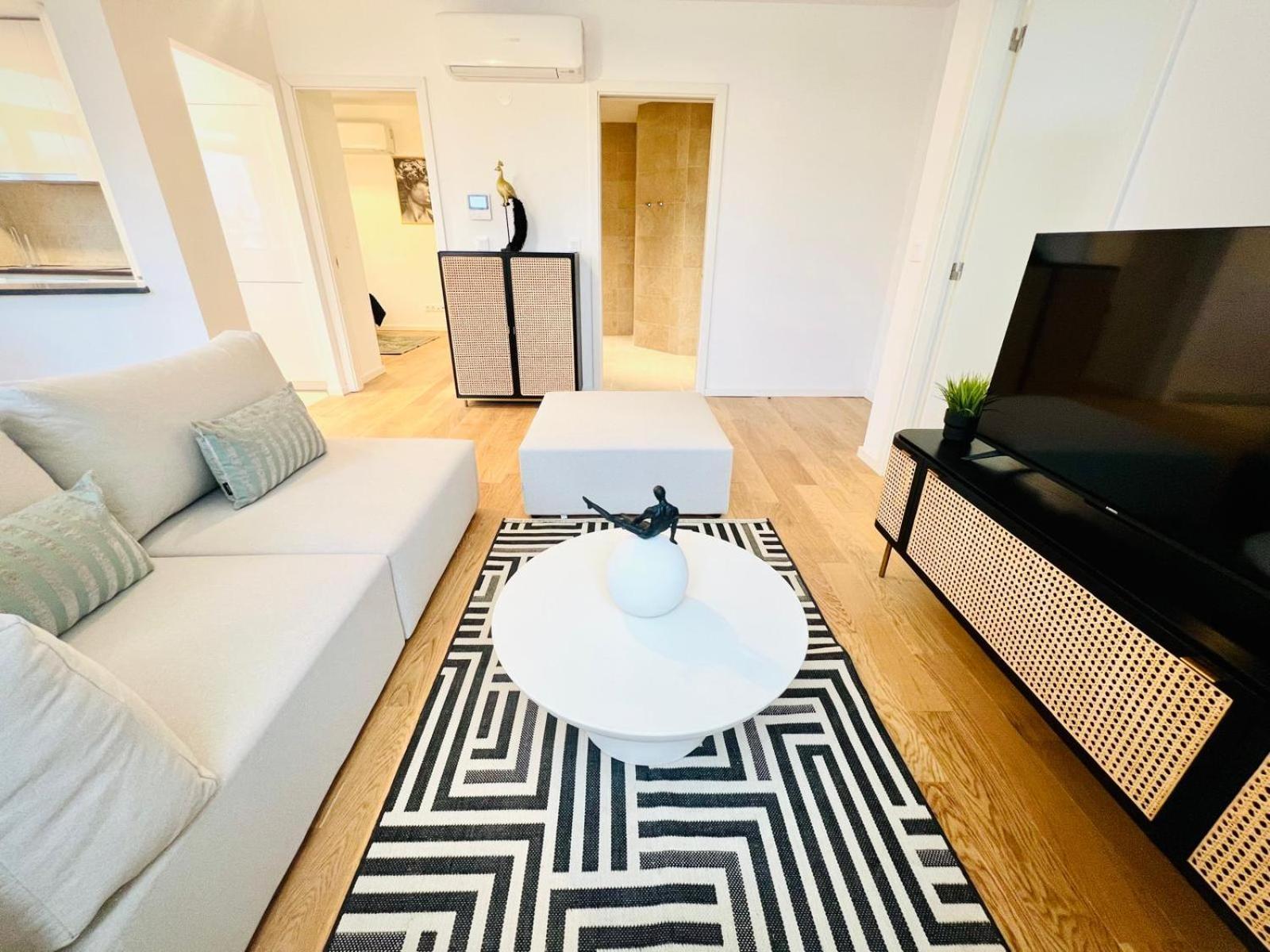 Lisbon Pink House II Beautiful 2 Bedroom Flat In City Center المظهر الخارجي الصورة