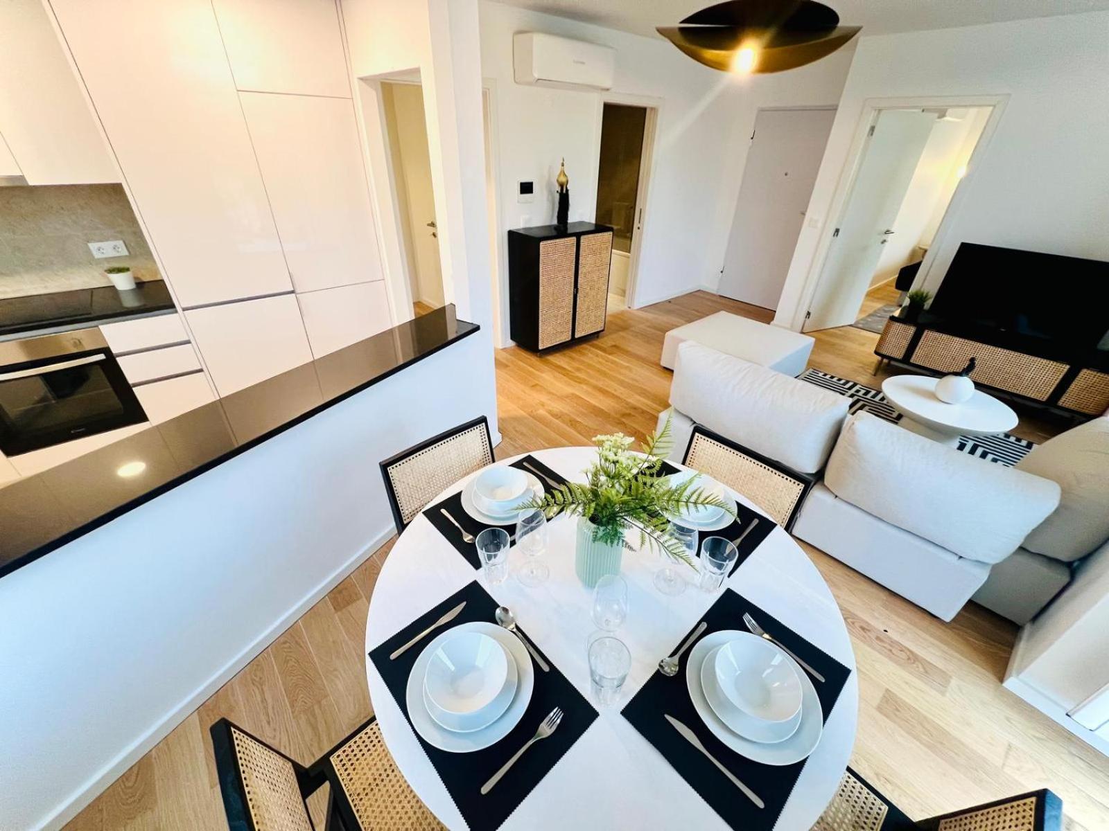 Lisbon Pink House II Beautiful 2 Bedroom Flat In City Center المظهر الخارجي الصورة