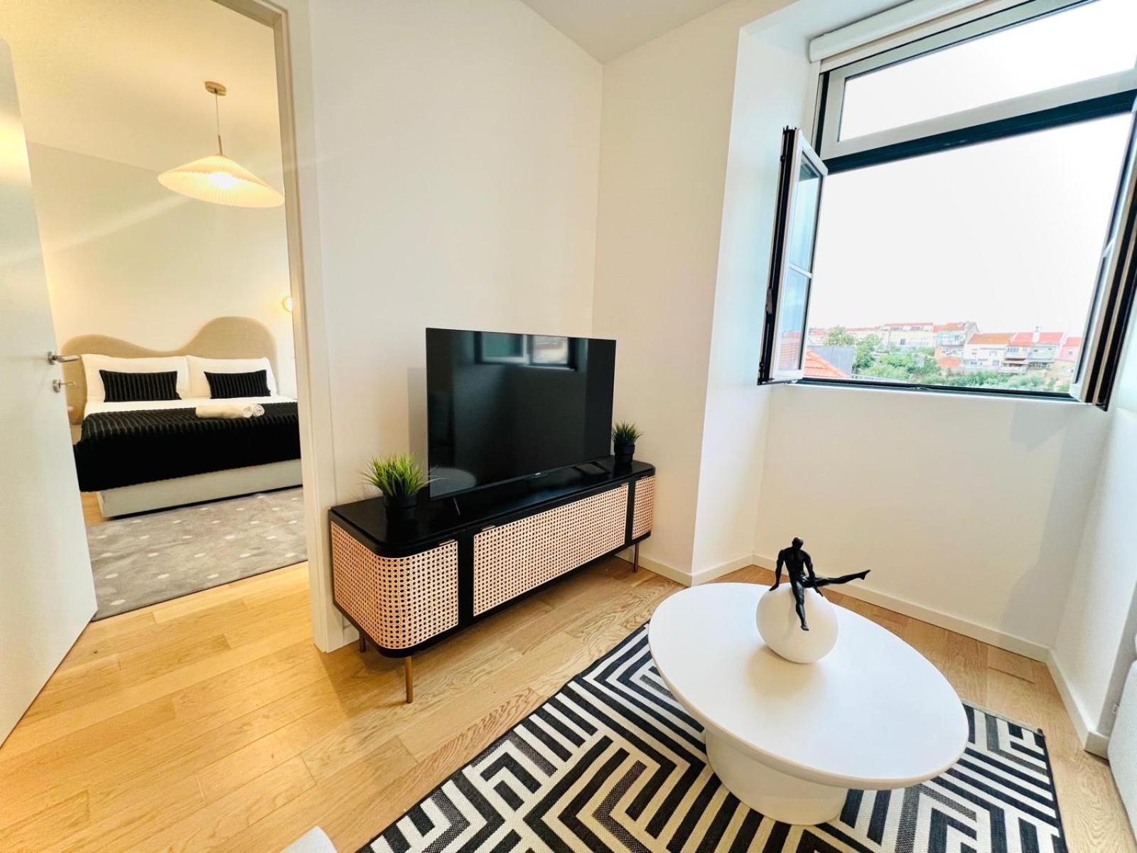 Lisbon Pink House II Beautiful 2 Bedroom Flat In City Center المظهر الخارجي الصورة