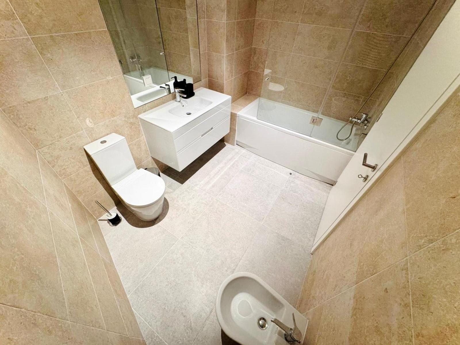 Lisbon Pink House II Beautiful 2 Bedroom Flat In City Center المظهر الخارجي الصورة