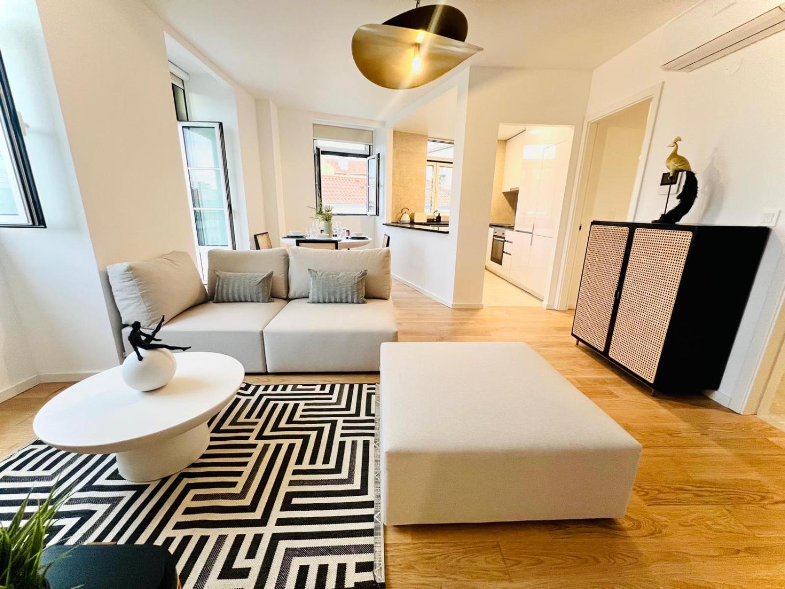 Lisbon Pink House II Beautiful 2 Bedroom Flat In City Center المظهر الخارجي الصورة